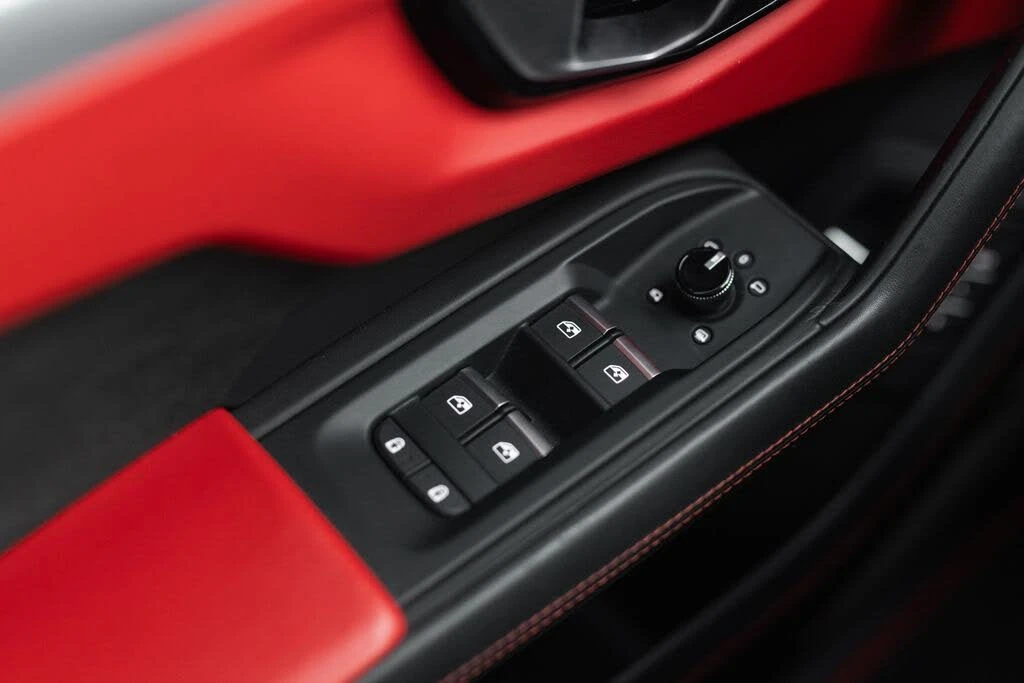 2021 Lamborghini Urus - Image 28 of 31