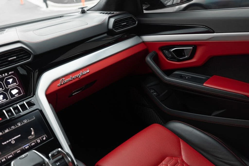 2021 Lamborghini Urus - Image 16 of 31