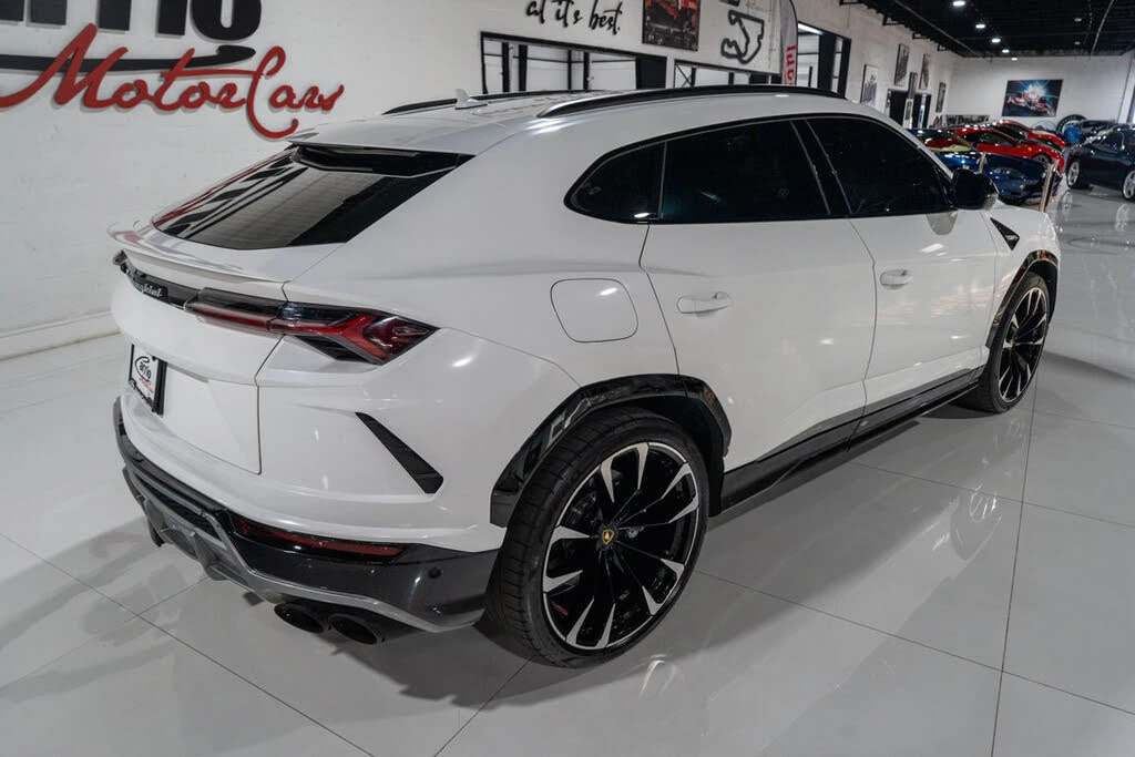 2021 Lamborghini Urus - Image 7 of 31