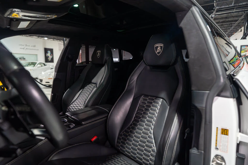 2021 Lamborghini Urus - Image 10 of 31