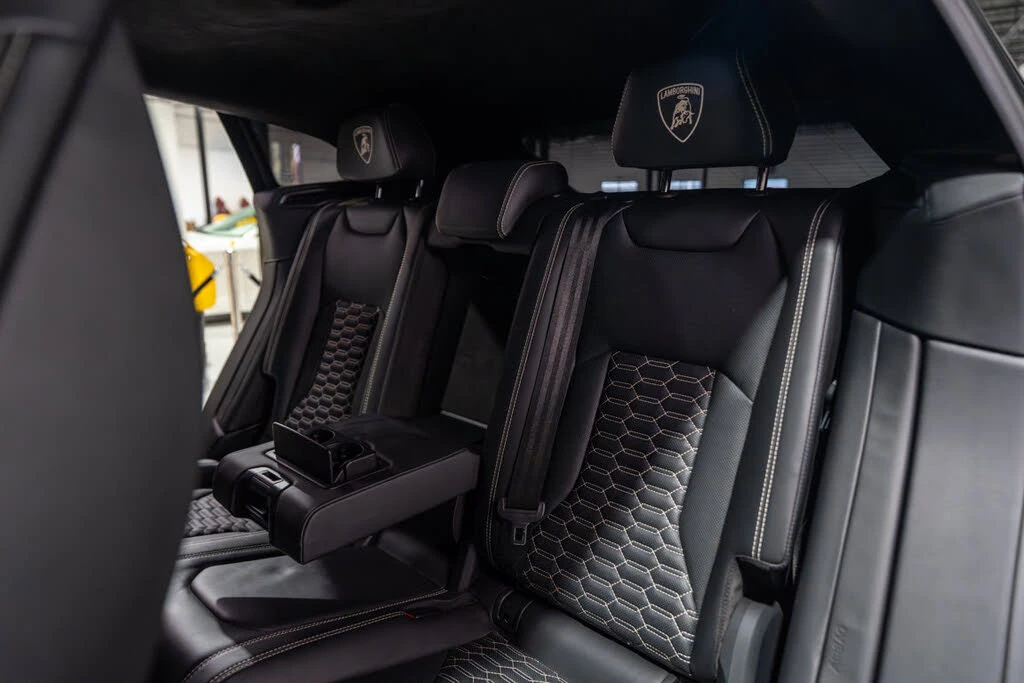 2021 Lamborghini Urus - Image 14 of 31