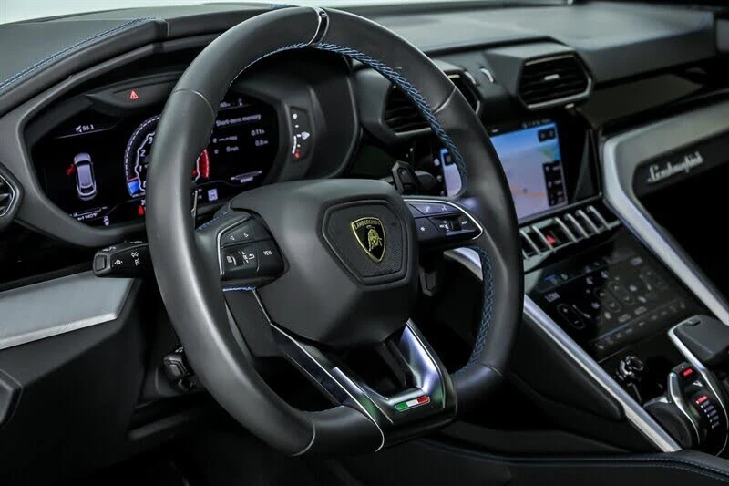 2021 Lamborghini Urus - Image 26 of 31