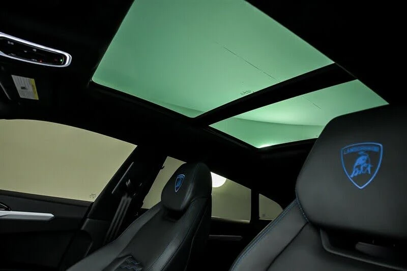 2021 Lamborghini Urus - Image 24 of 31