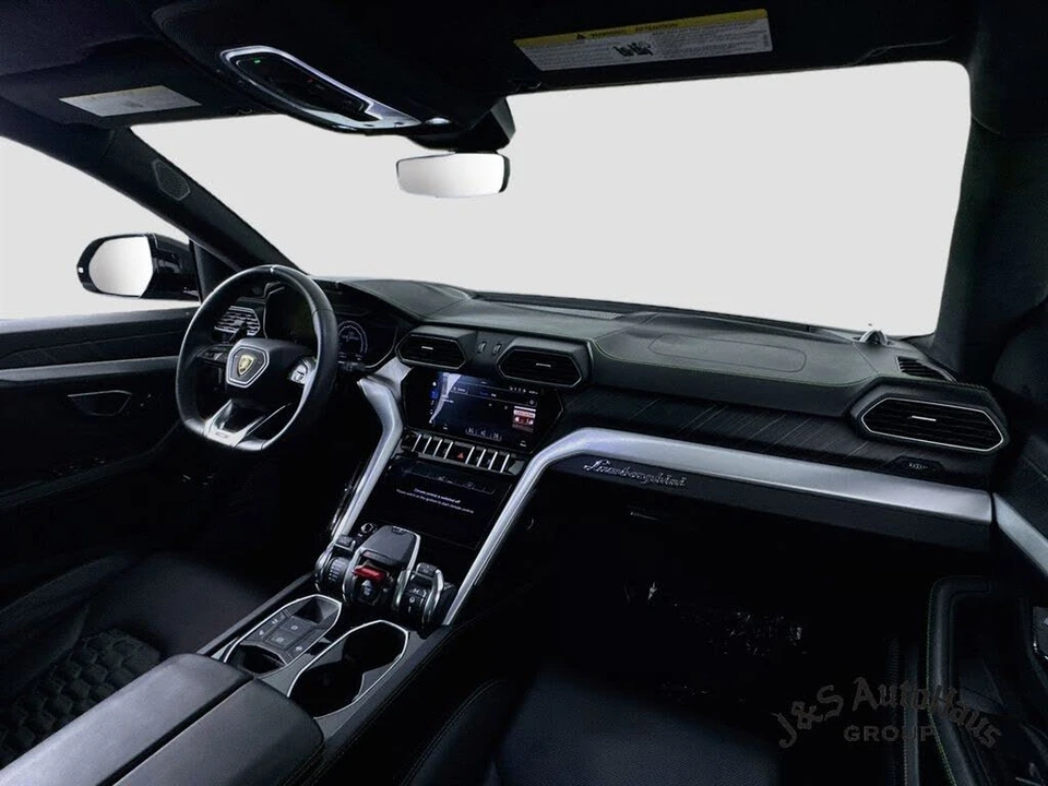 2021 Lamborghini Urus - Image 31 of 31