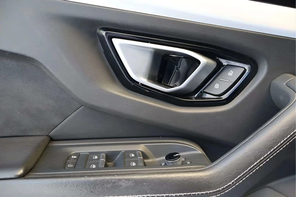 2021 Lamborghini Urus - Image 22 of 25