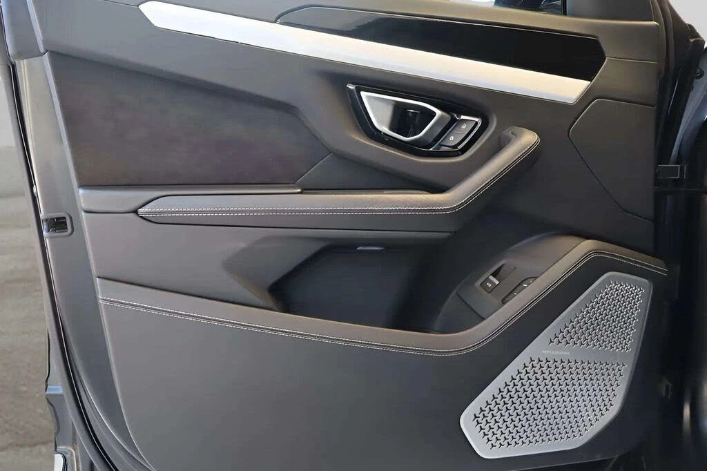 2021 Lamborghini Urus - Image 21 of 25