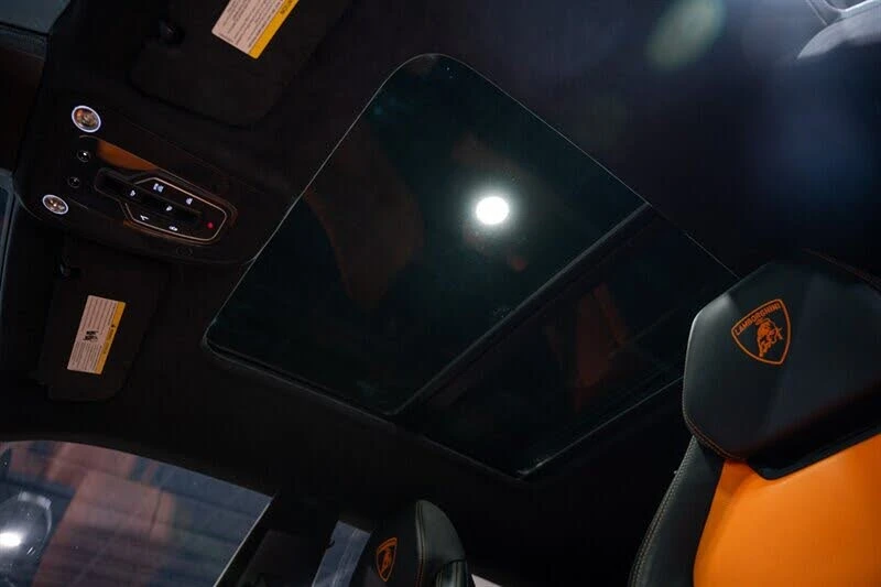 2021 Lamborghini Urus - Image 26 of 31