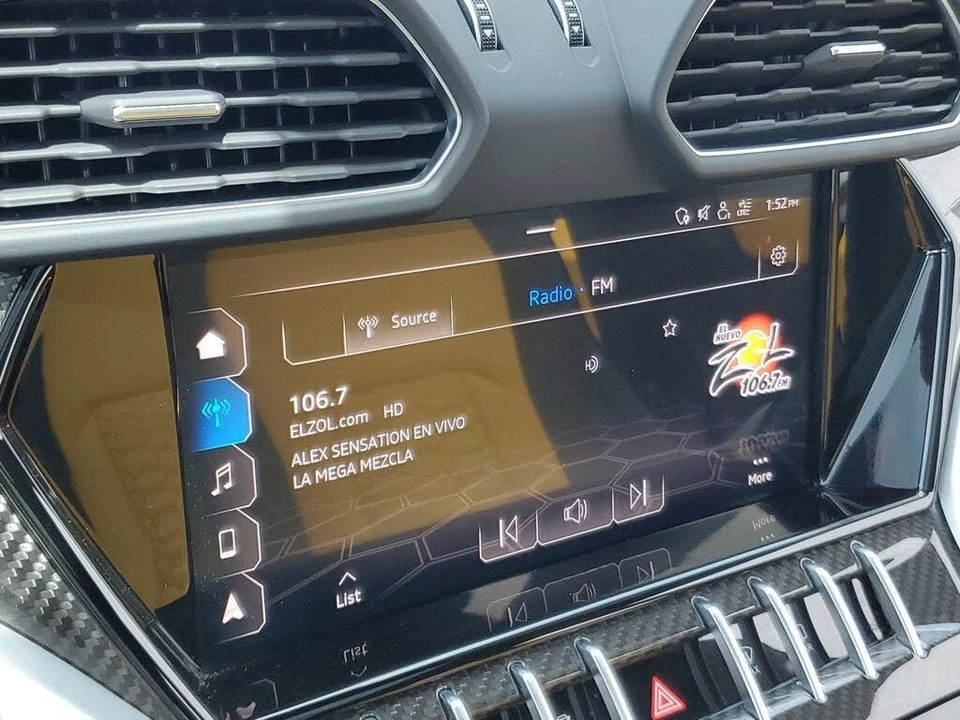 2021 Lamborghini Urus - Image 29 of 31