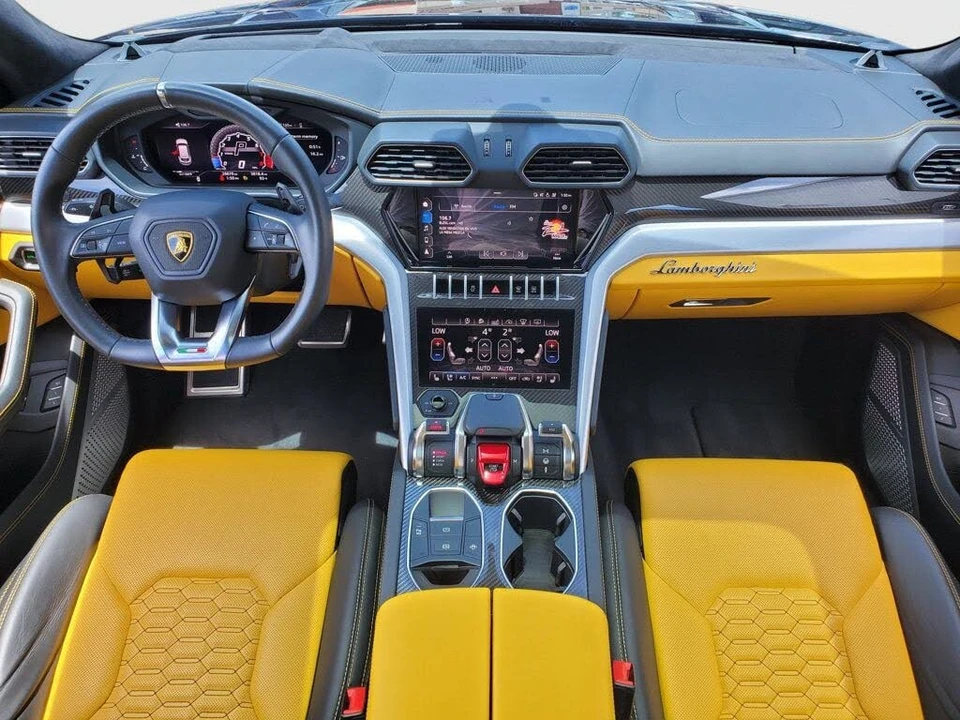 2021 Lamborghini Urus - Image 15 of 31