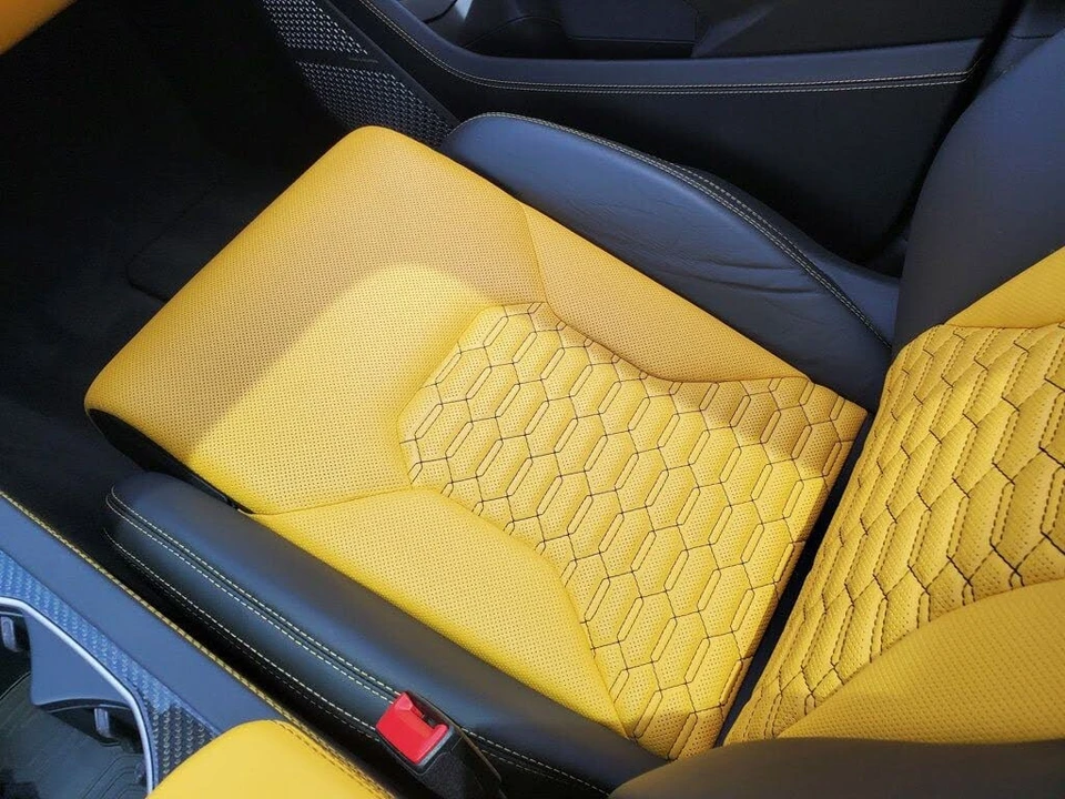 2021 Lamborghini Urus - Image 17 of 31