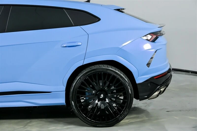 2021 Lamborghini Urus - Image 9 of 12