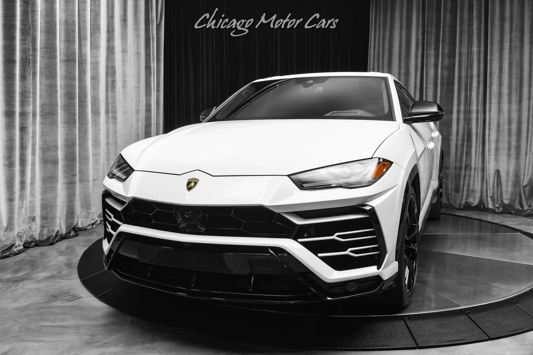 2021 Lamborghini Urus - Image 2 of 12