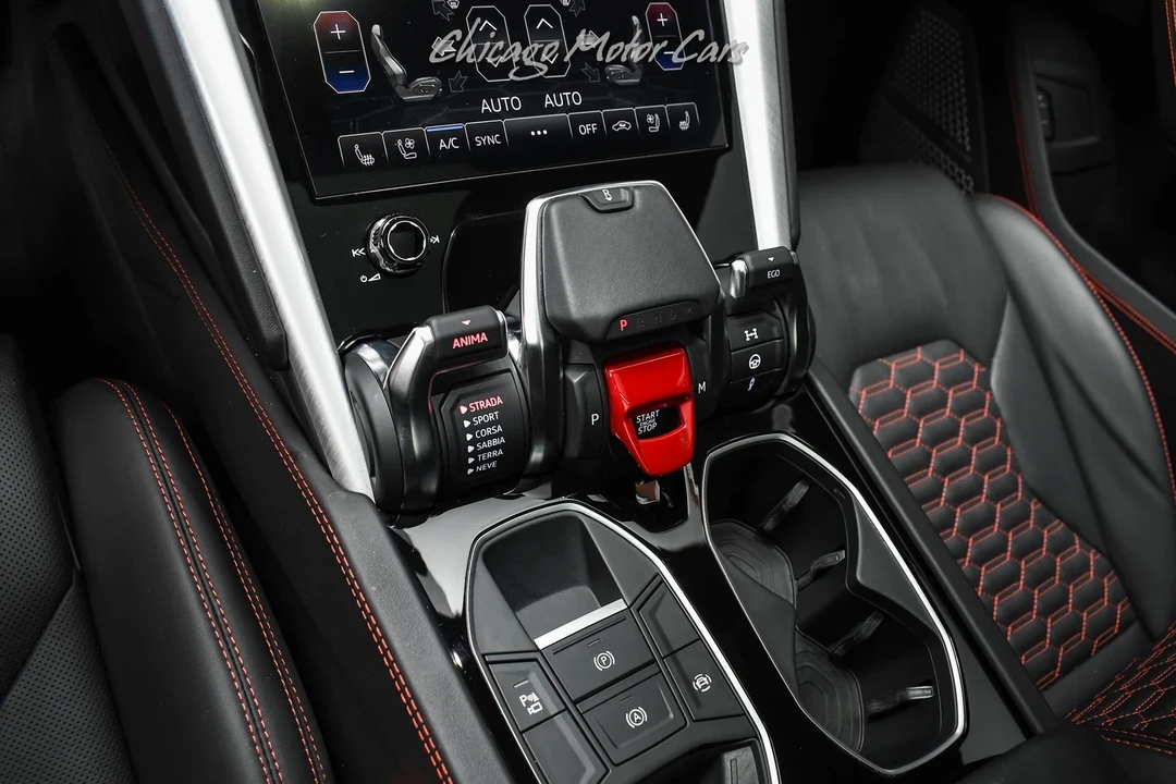 2021 Lamborghini Urus - Image 18 of 21