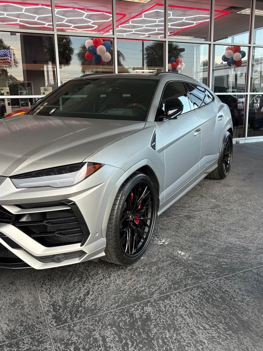 2021 Lamborghini Urus - Image 3 of 4