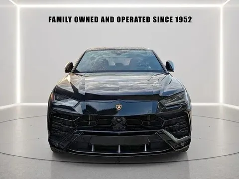 2021 Lamborghini Urus Base