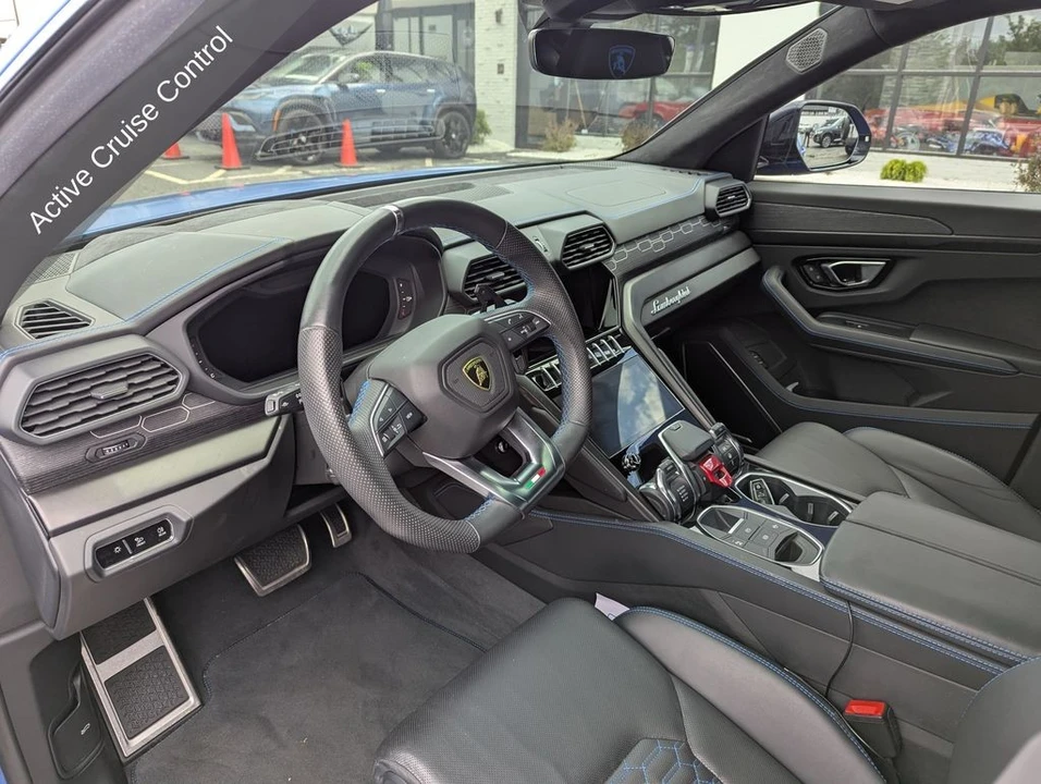 2021 Lamborghini Urus - Image 16 of 31