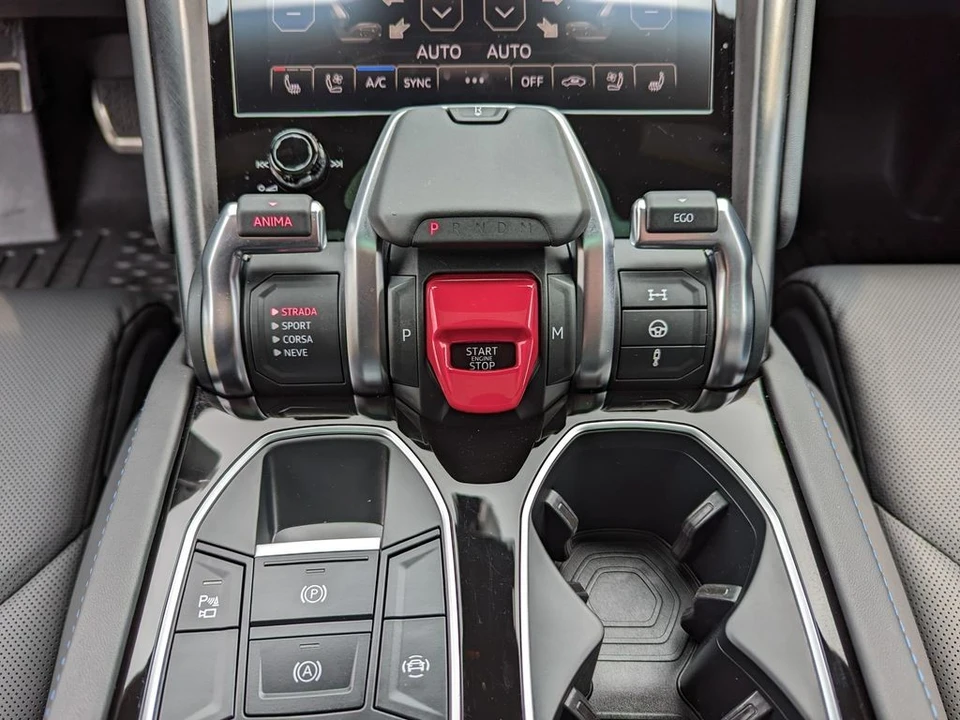 2021 Lamborghini Urus - Image 27 of 31