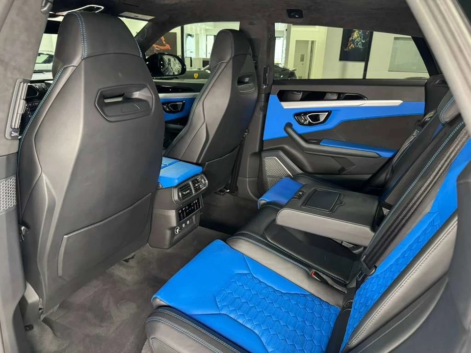 2021 Lamborghini Urus - Image 11 of 12