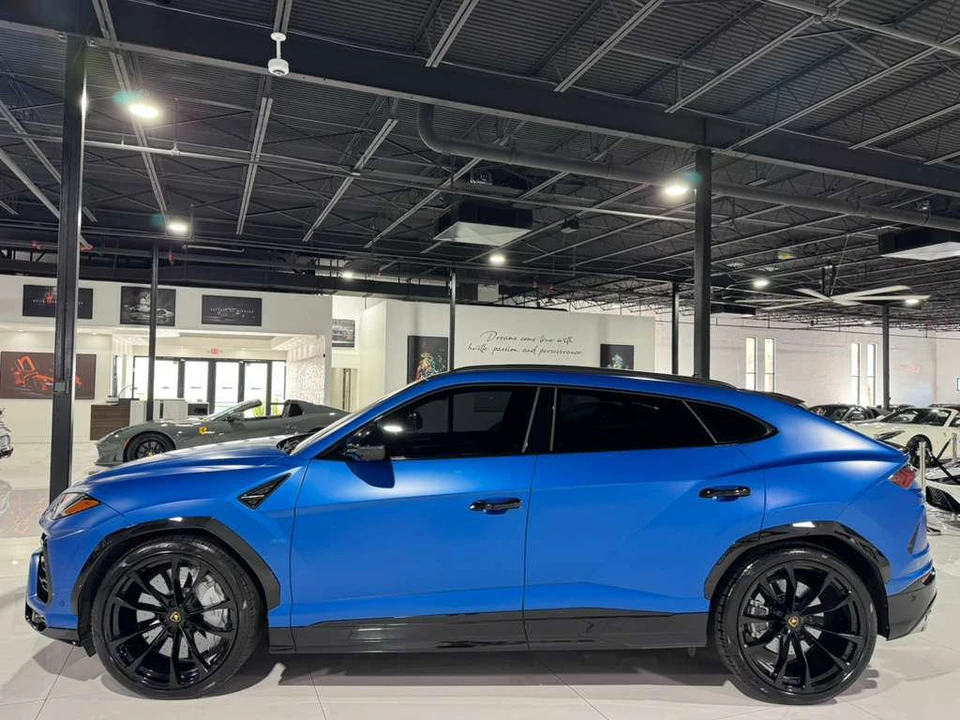 2021 Lamborghini Urus - Image 4 of 12