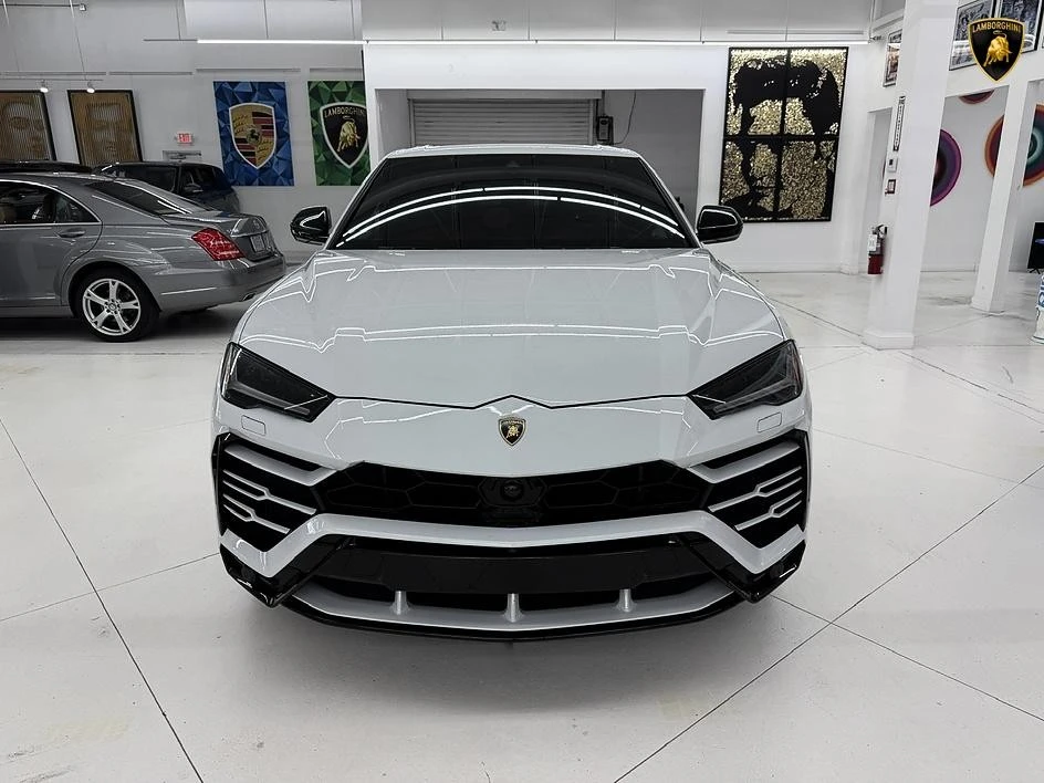2021 Lamborghini Urus - Image 10 of 31
