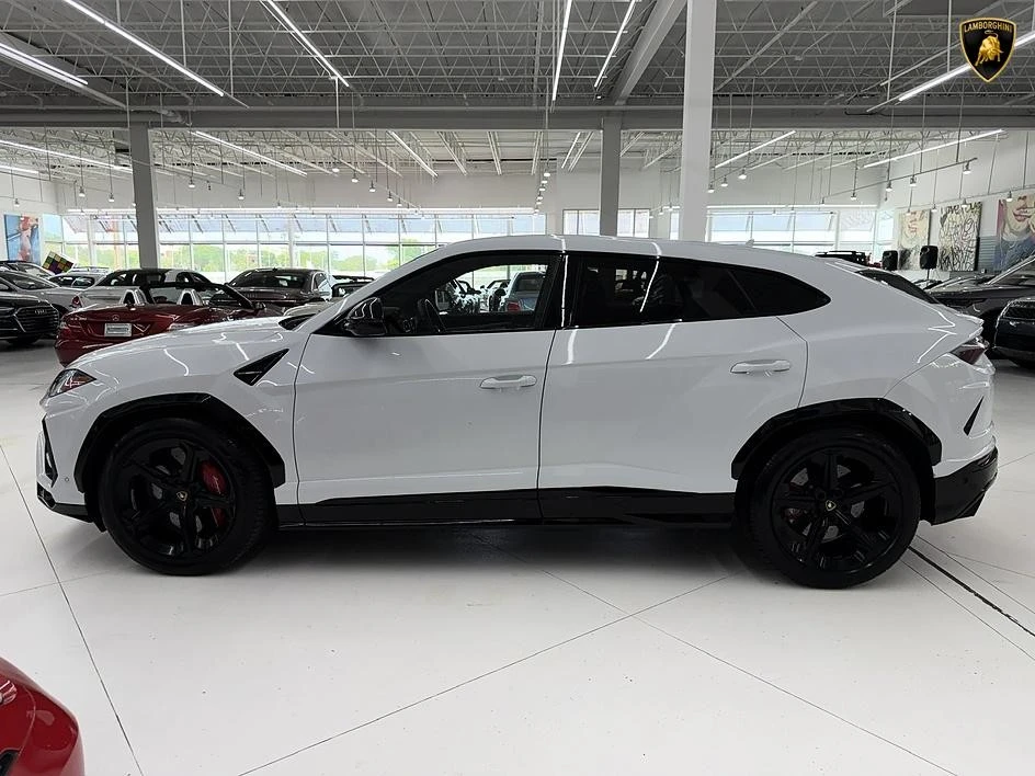 2021 Lamborghini Urus - Image 13 of 31