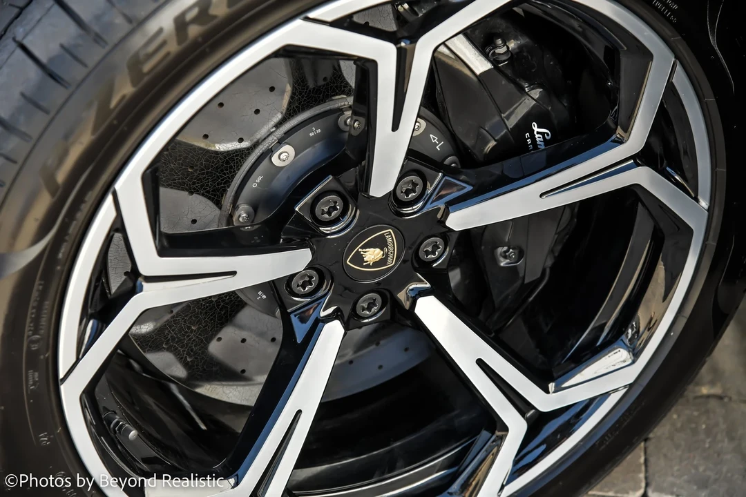2021 Lamborghini Urus - Image 14 of 21