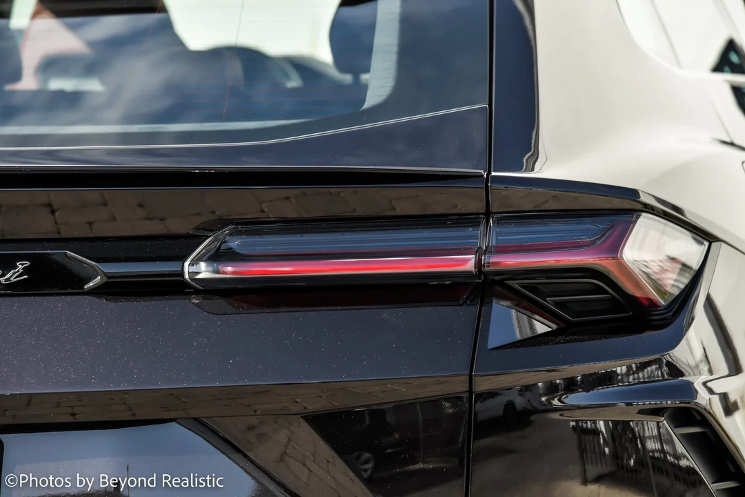 2021 Lamborghini Urus - Image 16 of 21