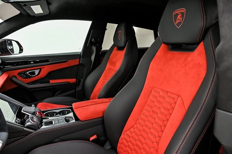 2021 Lamborghini Urus - Image 18 of 31