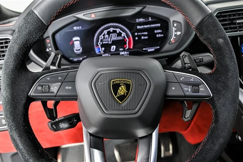 2021 Lamborghini Urus - Image 25 of 31