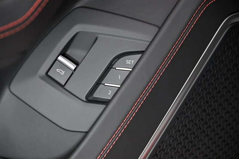 2021 Lamborghini Urus - Image 15 of 31