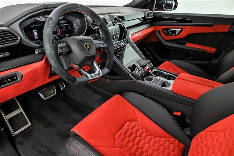 2021 Lamborghini Urus - Image 16 of 31