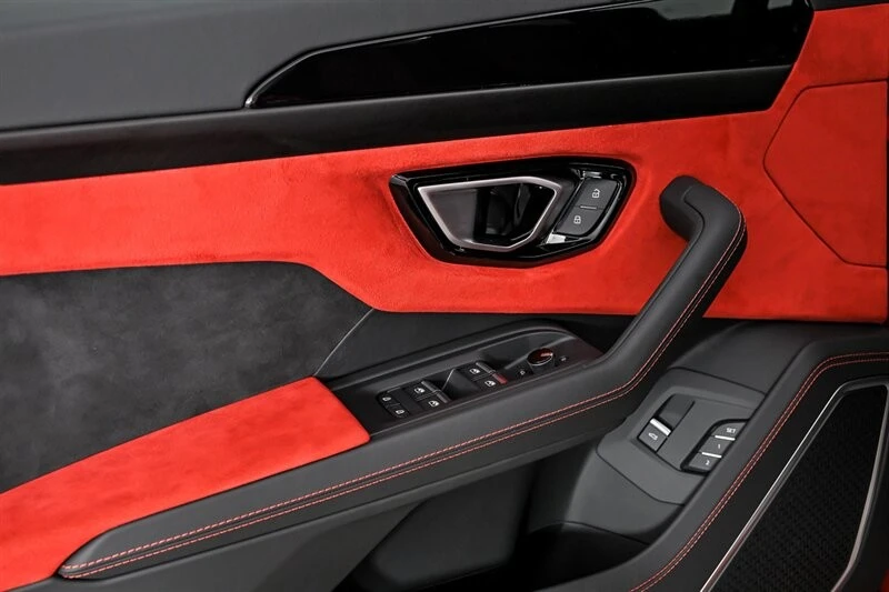 2021 Lamborghini Urus - Image 14 of 31