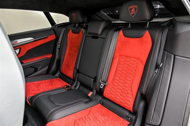 2021 Lamborghini Urus - Image 19 of 31