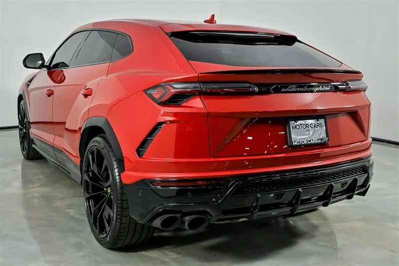 2021 Lamborghini Urus - Image 10 of 21