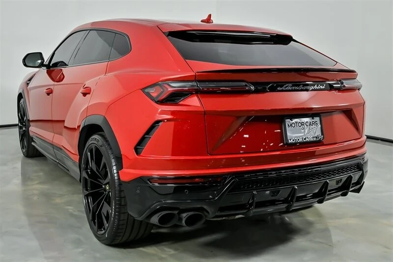 2021 Lamborghini Urus - Image 10 of 21