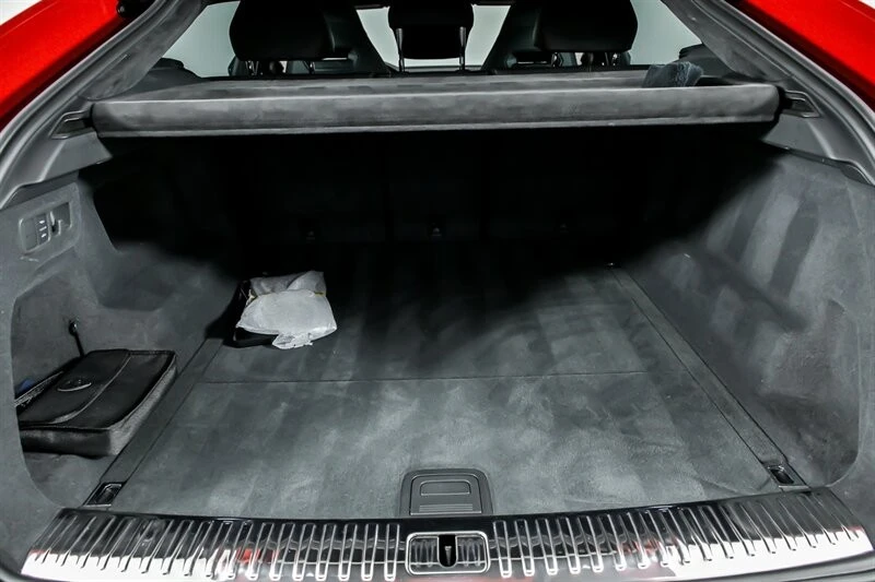 2021 Lamborghini Urus - Image 16 of 21