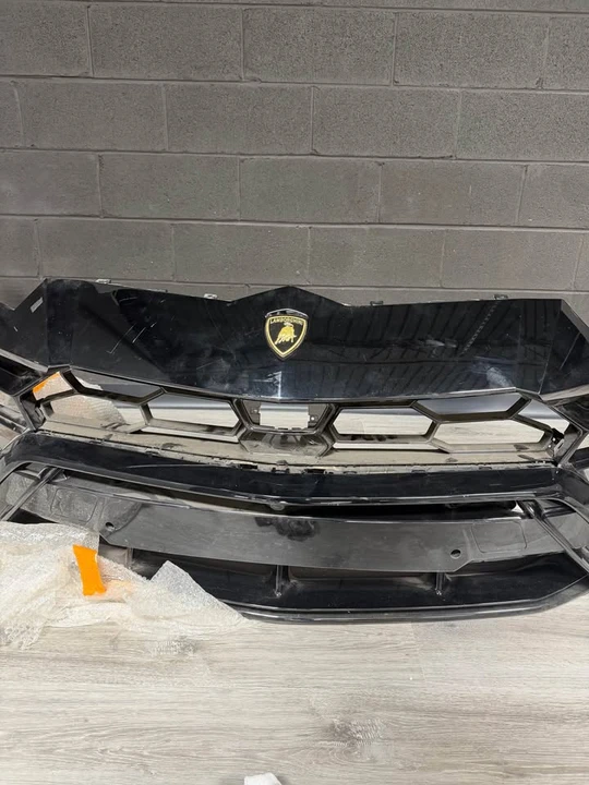 2021 Parts & Memorabilia Bodywork - Image 3 of 10