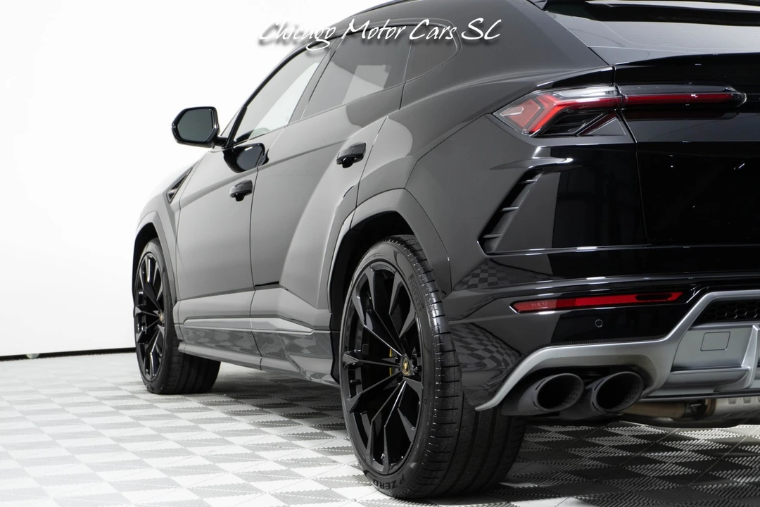 2021 Lamborghini Urus - Image 14 of 31