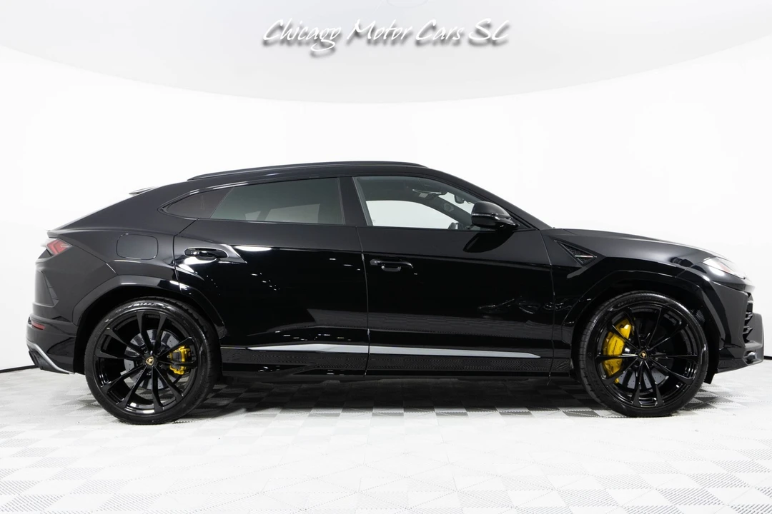 2021 Lamborghini Urus - Image 8 of 31
