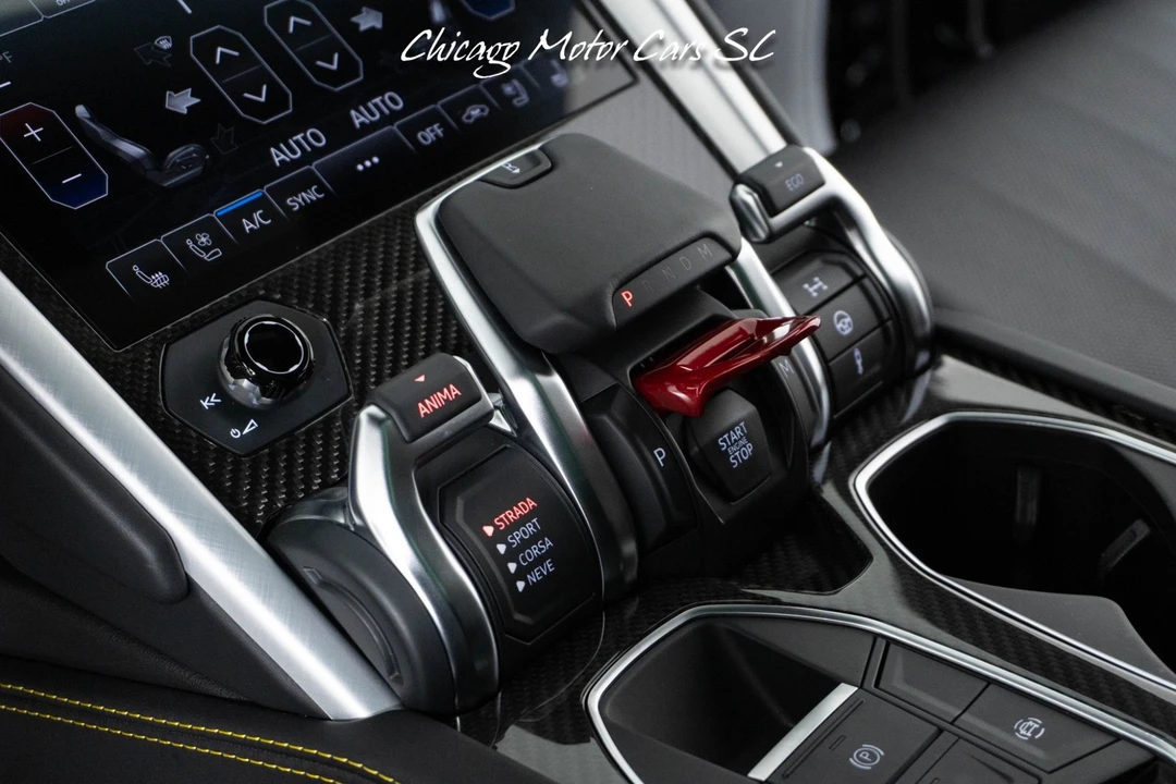 2021 Lamborghini Urus - Image 31 of 31