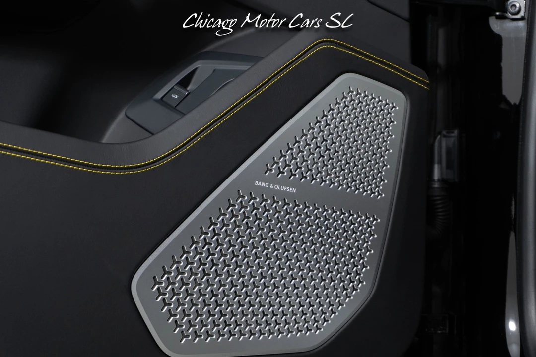 2021 Lamborghini Urus - Image 16 of 31