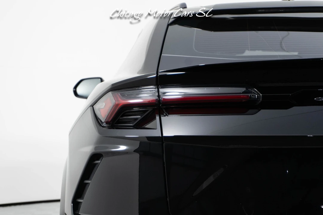 2021 Lamborghini Urus - Image 12 of 31