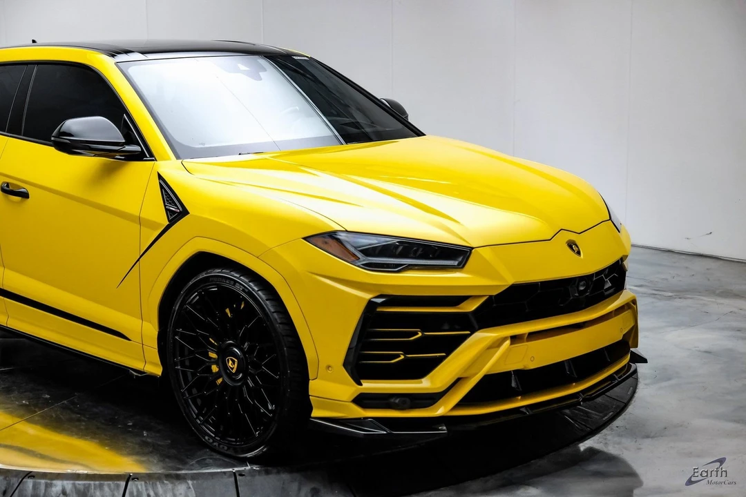 2021 Lamborghini Urus - Image 29 of 31