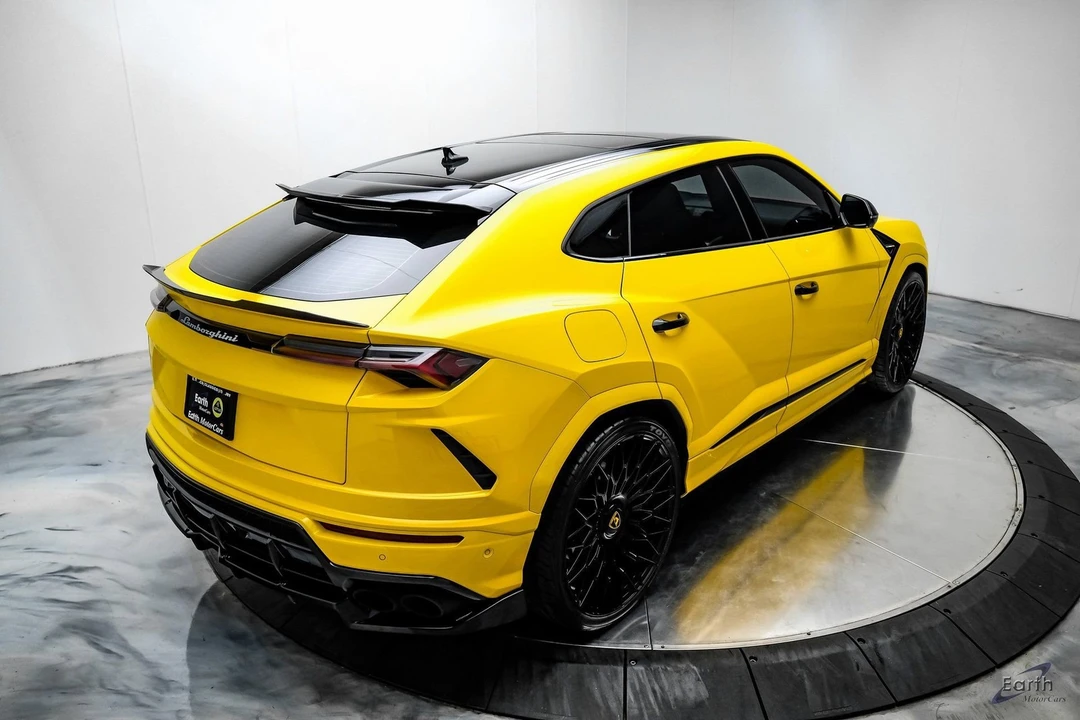 2021 Lamborghini Urus - Image 18 of 31