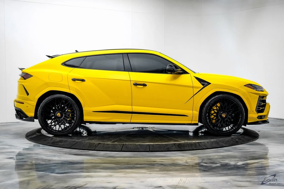 2021 Lamborghini Urus - Image 21 of 21