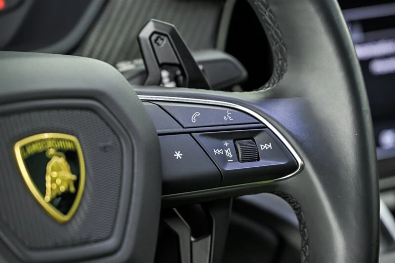 2021 Lamborghini Urus - Image 22 of 31