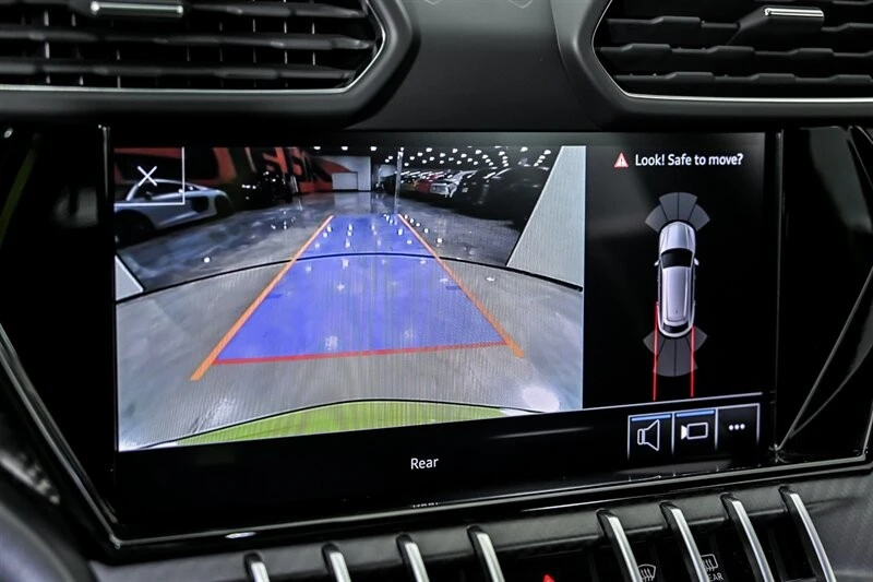 2021 Lamborghini Urus - Image 29 of 31