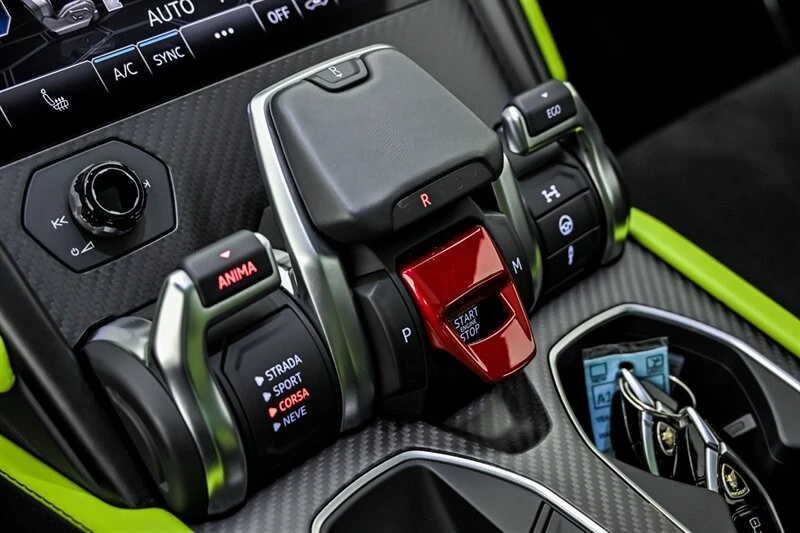 2021 Lamborghini Urus - Image 31 of 31