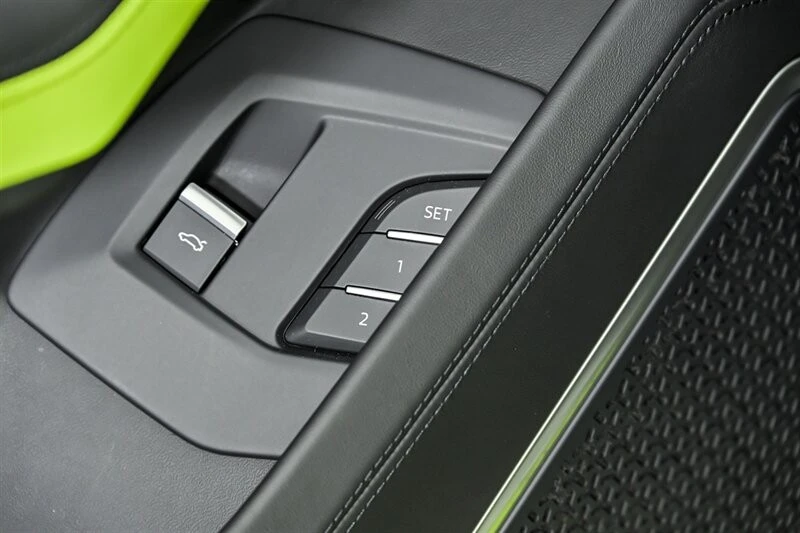 2021 Lamborghini Urus - Image 14 of 31