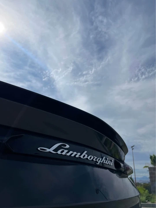 2021 Lamborghini Urus - Image 4 of 4